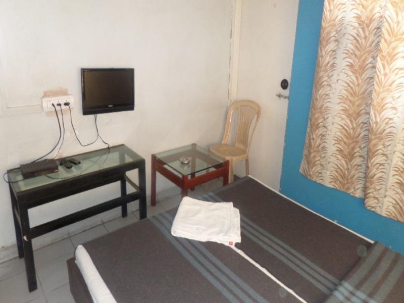 Hotel Abhishek Nashik Eksteriør billede